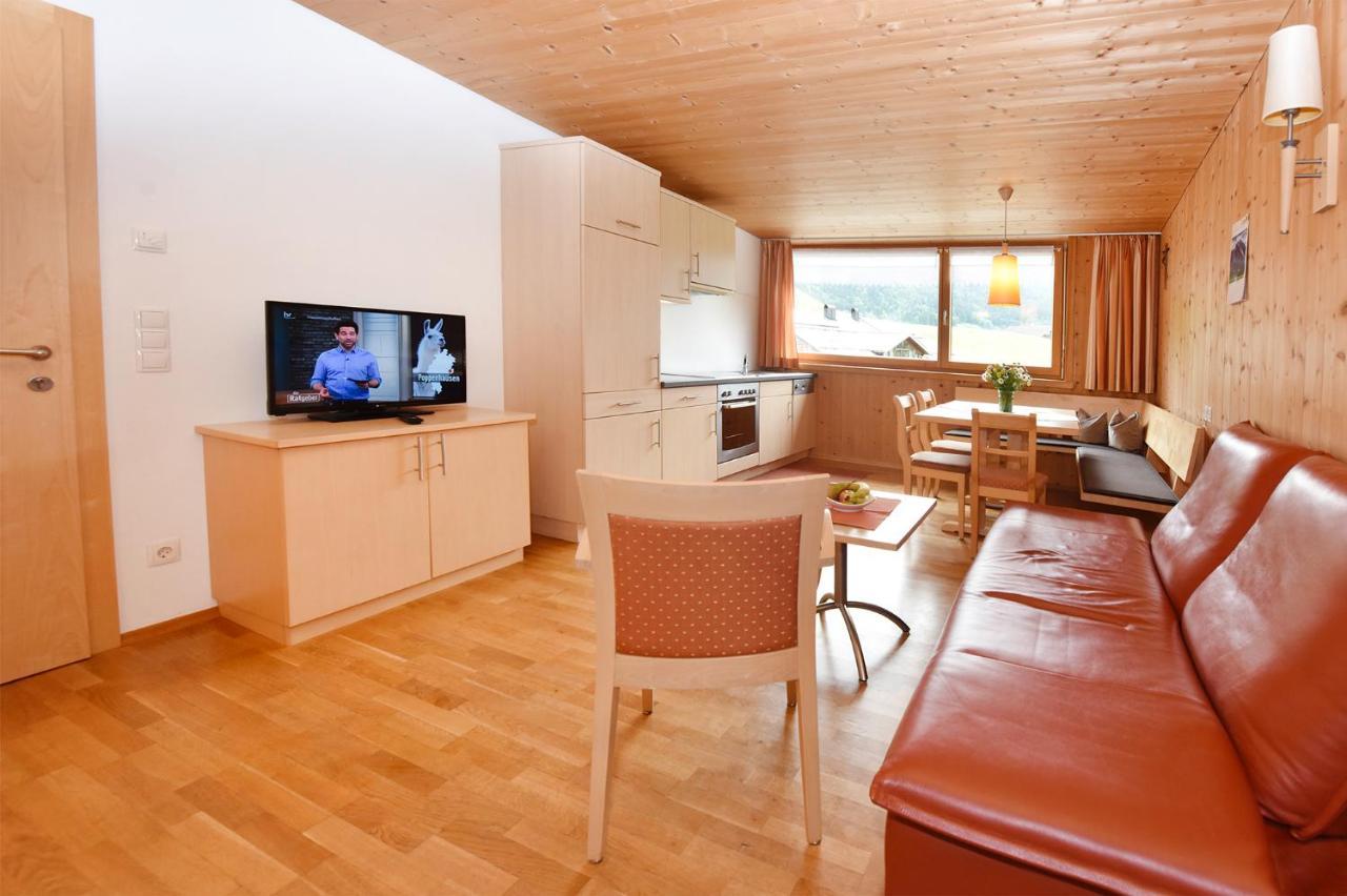 Panoramahof Eggele Bed & Breakfast Schoppernau Dış mekan fotoğraf